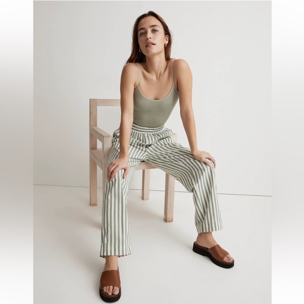Seamless Crop Cami NWT